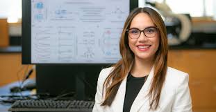 Madison Dautle headshot